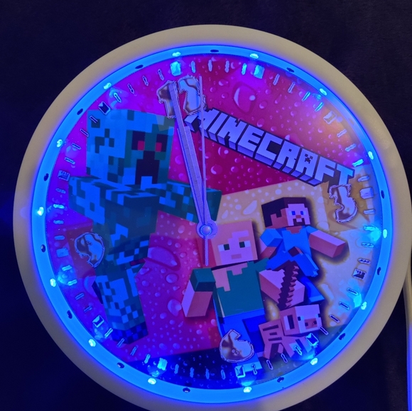 Mine craft clock with led light and free personalization - Picture 12 of 14